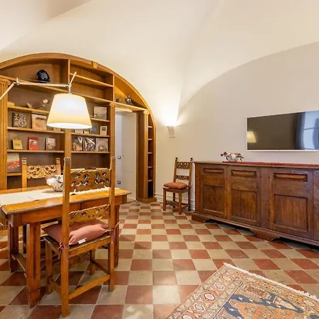 Luxury Baroque Apartament *